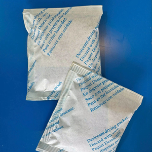 Desecante de Arcilla Activada de Origen Mineral, 25% de Absorción, en Bolsitas de Tela Azul de 30-50g para Control de Humedad en Madera, Zapatos y Prendas - Product Image 1