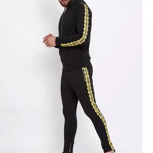 Último diseño de tendencia Regular Fit Winter Gym Wear Ropa Hombres Sweatsuit Chándal con tira lateral AARON GARMENTS ACCESORIOS - Product Image 1