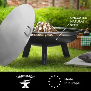 Elegante Brasero Hecho a Mano Diseñado para Paisajismo de Jardines de Lujo, Decoración de Patios y Reuniones Familiares, Fabricado en Acero Corten y Madera - Product Image 3
