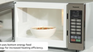 Four à micro-ondes commercial compact pour comptoir, léger, avec 10 mémoires programmables et écran tactile - Product Image 5