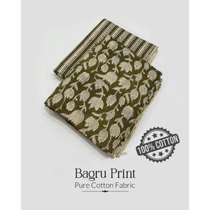Proveedor al por mayor de tela suave y cómoda de algodón puro con estampado tradicional a precio de ganga en fabricación india - Product Image 1