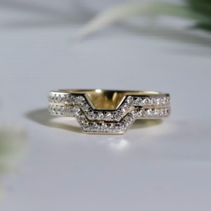 Anillo de Boda Chevron de Oro con Diamantes Cultivados en Laboratorio, Contorno Curvo Clásico, Anillo de Protección Apilable con Pavé, Anillo de Realce, Joyería Fina Nupcial, Regalo - Product Image 4