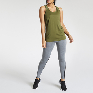 Débardeur pour femme en matière légère et respirante, idéal pour les aventures en plein air et le confort estival - Product Image 5