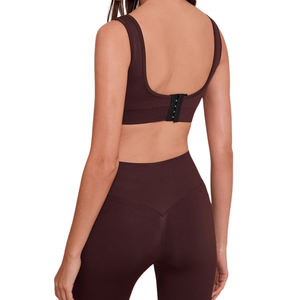 Sujetador deportivo transpirable de malla con espalda cruzada para mujer, soporte medio, para yoga, jogging y fitness, venta al por mayor - Product Image 4