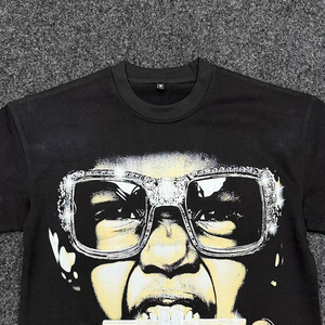 Camiseta Negra para Hombre, Manga Corta, Cuello Redondo, Estilo Urbano, Estampado Fotográfico, Corte Holgado, 100% Algodón Jersey, Diseño Frontal con Impresión Digital - Product Image 3