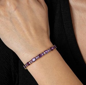 Pulsera de Lujo con Amatista de Corte Radiante en Plata de Ley 925 Chapada en Oro, Certificada por Terceros, Joyería Fina Hecha a Mano - Product Image 2