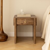 Table de chevet Vandana Nova Falcon en bois de manguier 45x45 cm