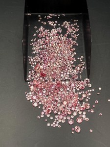 Diamantes Cultivados en Laboratorio de Forma Redonda, Corte Excelente, Color Rosa Intenso, CVD HPHT, Certificados por IGI, Diamantes Melee para Joyería - Product Image 2