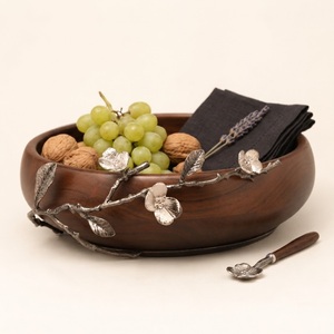 Bol à salade en bois artisanal de luxe avec élégante décoration florale en argent, bol à fruits décoratif en bois artisanal pour la table de la maison - Product Image 6