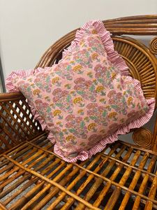 Funda de Cojín Decorativa Hecha a Mano con Volantes de Algodón, Estampado Floral, Borde con Volantes, Estilo Boho, para Sofá - Product Image 2