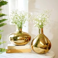 Vase à fleurs décoratif moderne en acier inoxydable fait main, élégant vase de table pour salon et décoration florale de mariage