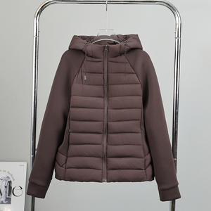 Veste courte matelassée à capuche surdimensionnée pour femme, en coton épais, avec manches patchwork, prix usine Chine-Bangladesh - Product Image 4