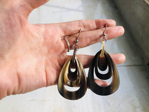 Boucles d'oreilles tendance en corne de buffle au meilleur prix, artisanat naturel ZEHRA INDUSTRIES, faites à la main, imperméables, cadeau d'affaires - Product Image 3