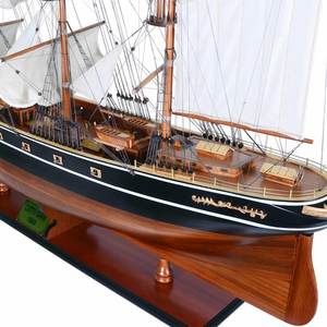 Modèle de bateau à voile historique Cutty Sark en cèdre peint à la main L120 - Réplique extra-large en bois pour décoration nautique - Product Image 5