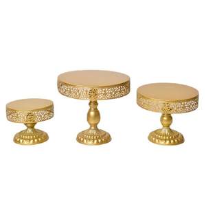 Support à gâteau décoratif élégant en métal pour la présentation de gâteaux et desserts de boulangerie, avec base sur pied élégante et plateau rond - Product Image 2