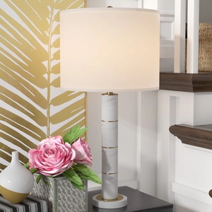Lampe de table en marbre de luxe avec un design de colonne segmentée élégante, un abat-jour en forme de tambour et une sophistication intérieure moderne - Product Image 4