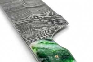 Outil de préparation culinaire en acier Damas forgé à la main sur mesure avec manche en résine verte à motif tourbillonnant - Product Image 6