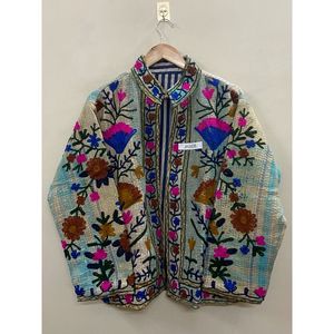 Veste courte en broderie Suzani Kantha faite à la main pour femme, taille unique, veste Suzani unique, cadeau pour elle - Product Image 1