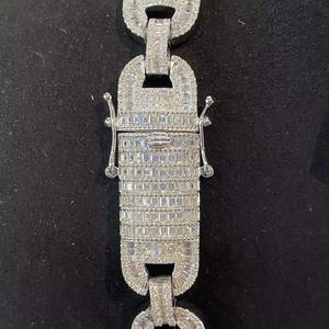 Cadena de Moissanita con Incrustaciones de Diamantes de Calidad de Exportación, Collar de Joyería HipHop para Hombre, Disponible al Mejor Precio desde India - Product Image 1