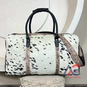 Sac de Voyage Week-end en Cuir de Vachette Artisanal Premium 2026 – Sac de Nuit Grande Capacité en Cuir Véritable Gravé - Product Image 1