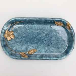 Bandeja ovalada elegante de resina epoxi para servir y almacenar joyas, accesorios de tocador y baño, plato moderno para mesa. - Product Image 5
