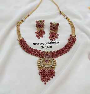 Conjunto de Joyería Étnica de Latón Plateado con Circones para Novia, Compromiso, Boda, Fiesta, Regalo: Collar Gargantilla, Pendientes Colgantes y Tikka de Alta Calidad - Product Image 1