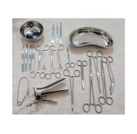 Instruments chirurgicaux pour épisiotomie, ensemble de 35 pièces