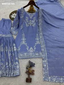 Nouvelle tendance élégante en matière de vêtements : ensemble Kurti-Sharara-Dupatta en chinon allemand avec broderie et travail de sequins, exportateur indien. - Product Image 2