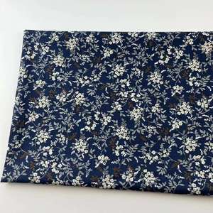 Tela Popelina 100% Algodón, Estampado Floral, Tejido Liso, Transpirable y Ligero para Prendas y Uso Doméstico - Product Image 3