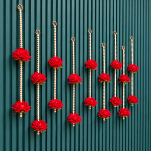 Guirnalda Colgante de Rosas Rojas y Perlas, Decoración de Pared con Flores Artificiales, Toran para Puerta, Decoración para Bodas, Hogar, Mandir y Fiestas - Product Image 1