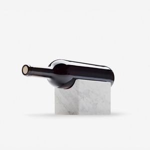 Porte-bouteille à vin en marbre fabriqué à partir de marbre naturel de qualité supérieure, conçu pour une présentation moderne et élégante, matériau solide, robuste et durable - Product Image 1