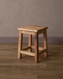 Taburete de Madera Reciclada, Muebles de Madera Sostenible, Diseño Rústico Hecho a Mano, Apto para Cafés, Restaurantes, Hogares y Estudios - Product Image 1
