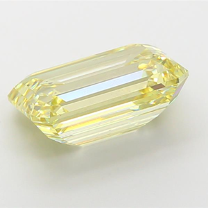 Diamant de laboratoire taille émeraude 4,3 carats, clarté VS1, couleur jaune intense fantaisie, certifié IGI, excellente taille, diamant non monté pour bijoux - Product Image 3