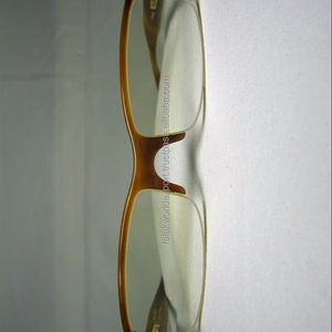 Lunettes Borregls en corne de buffle pour hommes et femmes, montures carrées de luxe pour verres correcteurs, par FWE Natural Crafts - Product Image 1