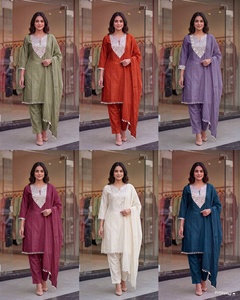 Ensemble Kurti, pantalon et dupatta en soie couleur rouille pour femme, longueur genou, style traditionnel indien et pakistanais, décontracté, toutes saisons, coupe ample - Product Image 3