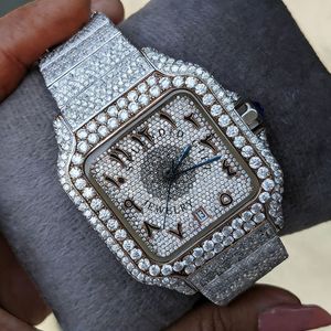 Montre analogique à quartz pour homme incrustée de moissanite, verre saphir, fermoir caché, bracelet argenté de 15 mm, mouvement ETA, résistance à l'eau 10 m - Product Image 4