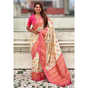 Sari Patola Leheriya de Seda Suave con Tejidos Zari en Contraste, Vestido de Noche Elegante, Marca Elite Weaves, 700g - Product Image 5