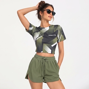 Conjunto de Top Corto y Pantalones Cortos con Estampado de Camuflaje para Mujer, Conjunto Deportivo de 2 Piezas para Verano, Diseño y Logotipo Impresos Personalizados - Product Image 3