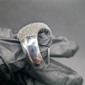 Bague de cocktail de luxe pour femme en argent 925, sertie de moissanite VVS taille brillant rond et de diamants en pavé, forme boule, bijou de soirée - Product Image 3