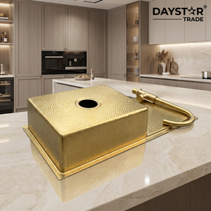 Grifo de cocina rectangular de un solo seno, de latón martillado y cepillado, hecho a mano, fácil de limpiar, de cuatro salidas, marca Daystar Trade. - Product Image 2