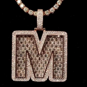 Pendentif Lettre Entièrement Sertie de Diamants de Laboratoire pour Femme, Bijoux Hip Hop Tendance, Plaqué Or Rose et Rhodium, Jay Balaji Diamonds India - Product Image 1
