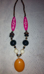 Proveedor directo a granel de joyería de orgón Floral de la mejor calidad, nuevo collar de Ángel de estilo moderno con colgante de resina de flores secas - Product Image 4