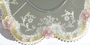 Mid Century Venetian <b>Mirror</b> with Etched Floral Details, Ornate Murano Scalloped <b>Wall</b> <b>Mirror</b>, Antique Style Decorative <b>Mirror</b> - Product Image 2