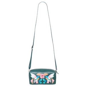 Étui à cosmétiques en cuir fabriqué à la main avec pochette en cuir décorée de fourrure décorée de colibri libellule tigre fleur de lys - Product Image 3
