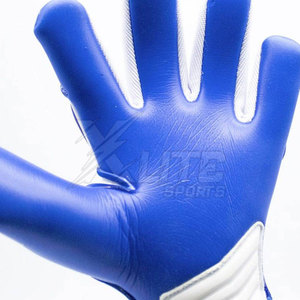 Équipement de gardien de but de football, injecteur en caoutchouc professionnel, gants de gardien de but respirants antidérapants pour l'entraînement au football, les matchs quotidiens - Product Image 4