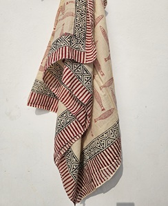 Paréo en coton imprimé à la main motif poisson rouge beige, paréo de plage imprimé à la main motif poisson rouge beige - Product Image 3