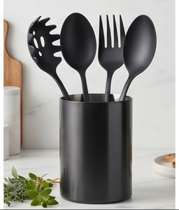 Ensemble d'ustensiles de table en métal noir mat avec pince, spatule, cuillère, fourchette et cuillère de service, design minimaliste, compatible lave-vaisselle, pour le camping - Product Image 2