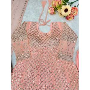 Vestido de Noche de Diseñador Nayra Kurti con Plazzo y Dupatta para Fiestas - Product Image 4