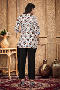 Conjunto de 2 Piezas de Ropa Deportiva para Mujer, Tela Mágica Blanca Estampada de Tacto Suave Premium, Cuello Redondo Transpirable, Pantalón y Sudadera a Juego - Product Image 3