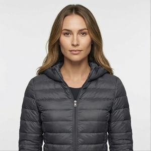 Chaqueta acolchada de calle alta para hombre, abrigo de invierno con capucha y cuello levantado, abrigos de bombardero con cremallera, los mejores materiales ligeros personalizables para hombre - Product Image 1